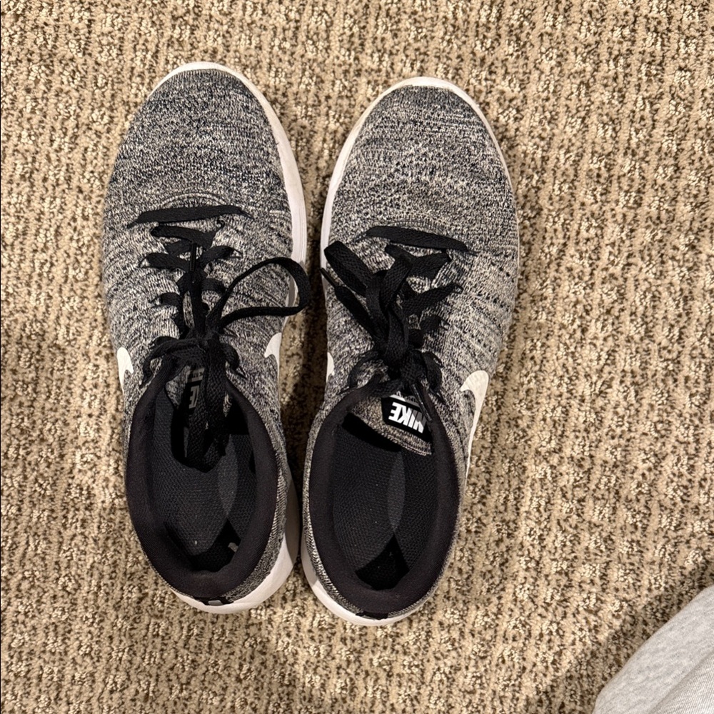 Nike Black and White Knit Running Shoes